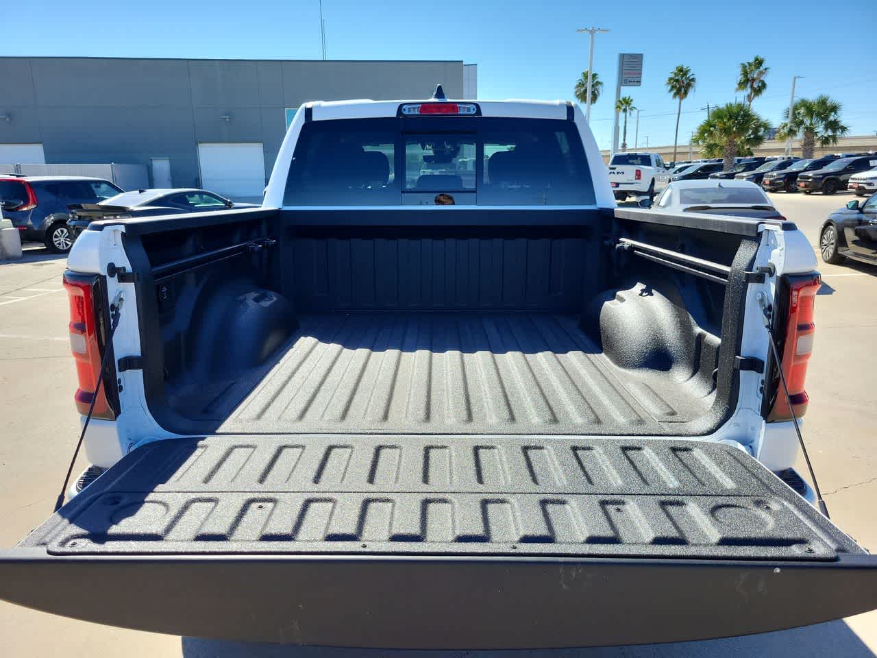 Thumbnail: 2026 RAM 1500 - 27