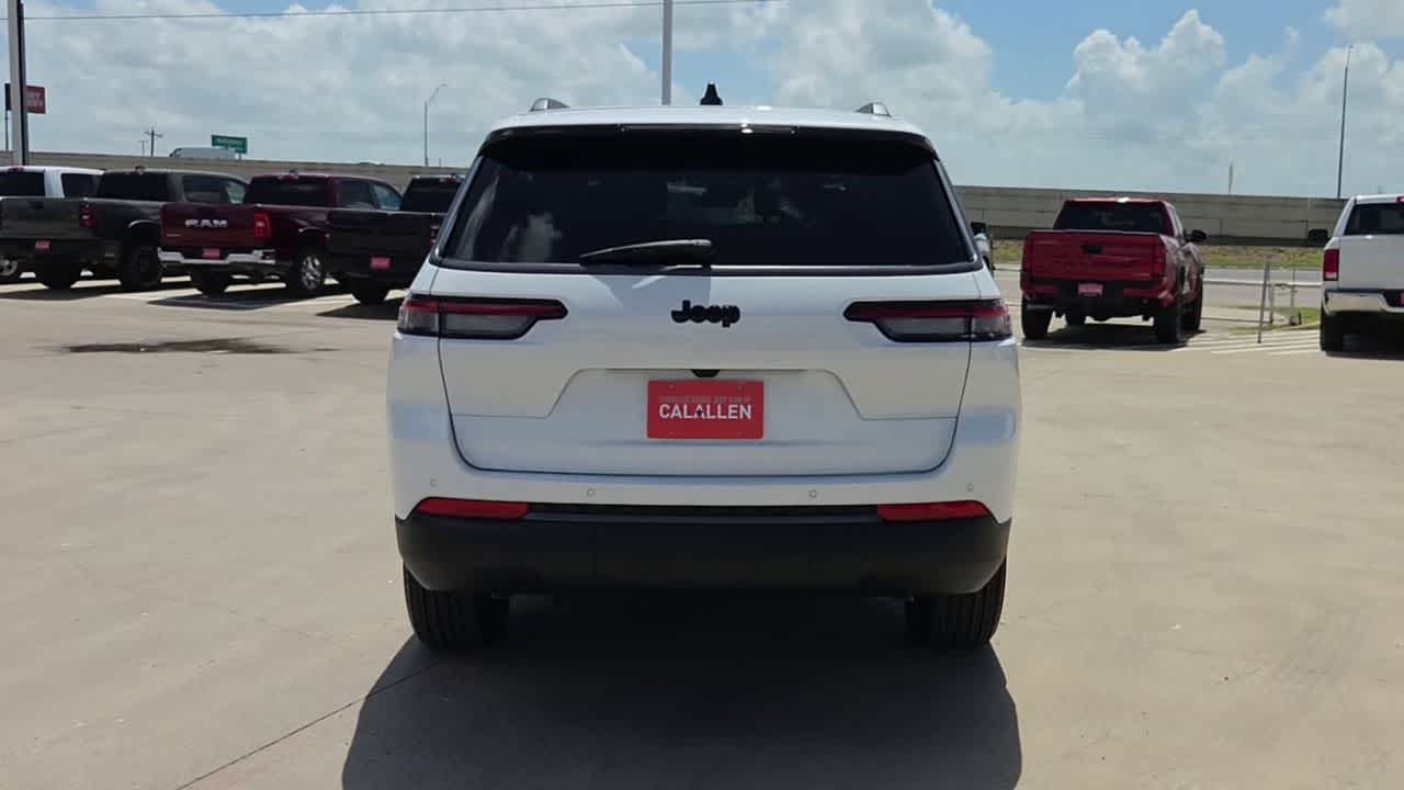 Thumbnail: 2026 Jeep Grand Cherokee - 7