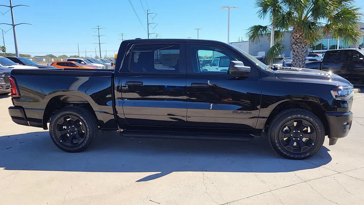 Thumbnail: 2025 RAM 1500 - 9