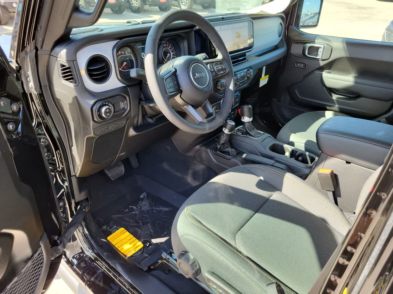 Thumbnail: 2026 Jeep Gladiator - 10