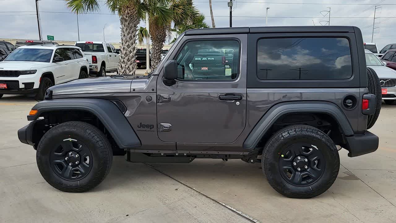 Thumbnail: 2026 Jeep Wrangler - 5