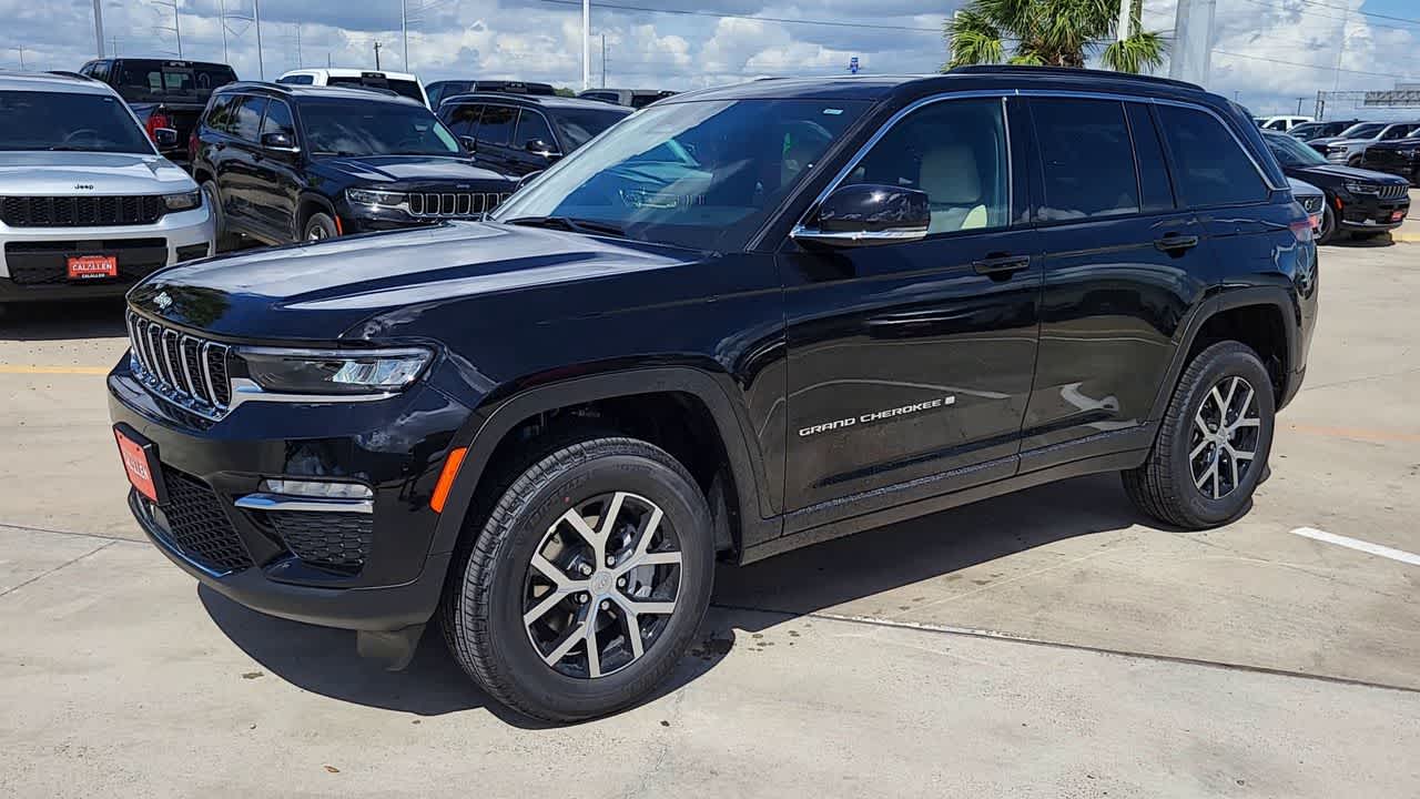 Thumbnail: 2025 Jeep Grand Cherokee - 4