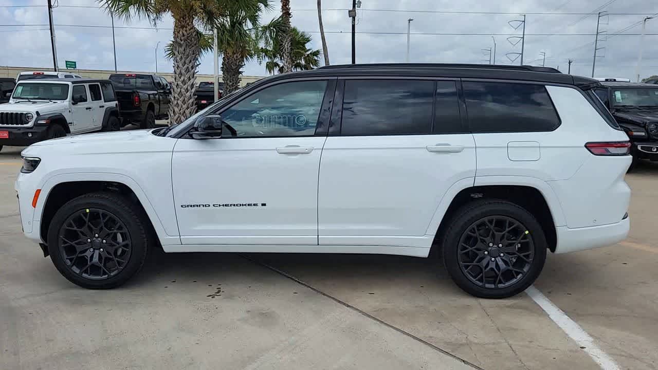 Thumbnail: 2026 Jeep Grand Cherokee - 5