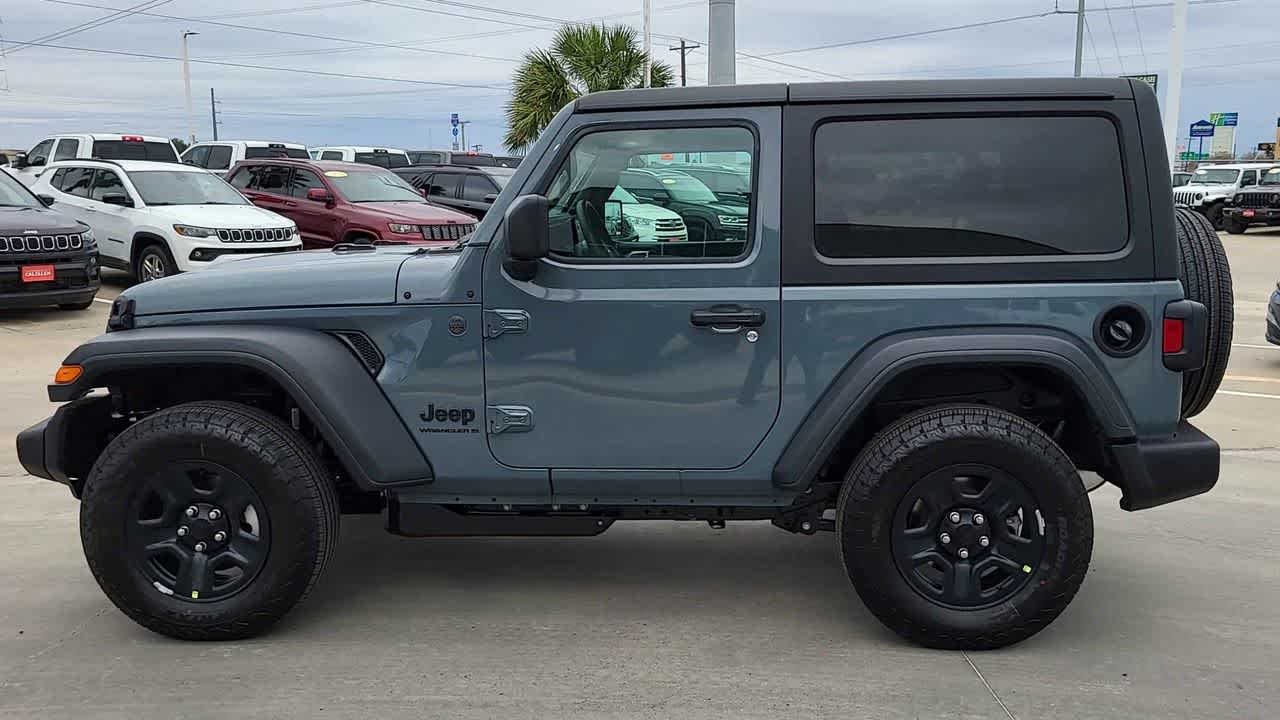 Thumbnail: 2026 Jeep Wrangler - 5