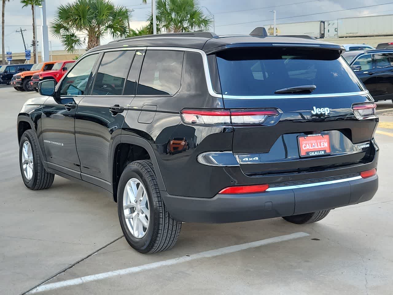 Thumbnail: 2025 Jeep Grand Cherokee - 12