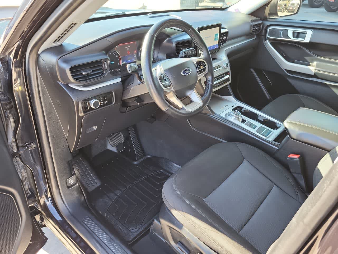 Thumbnail: 2022 Ford Explorer - 10