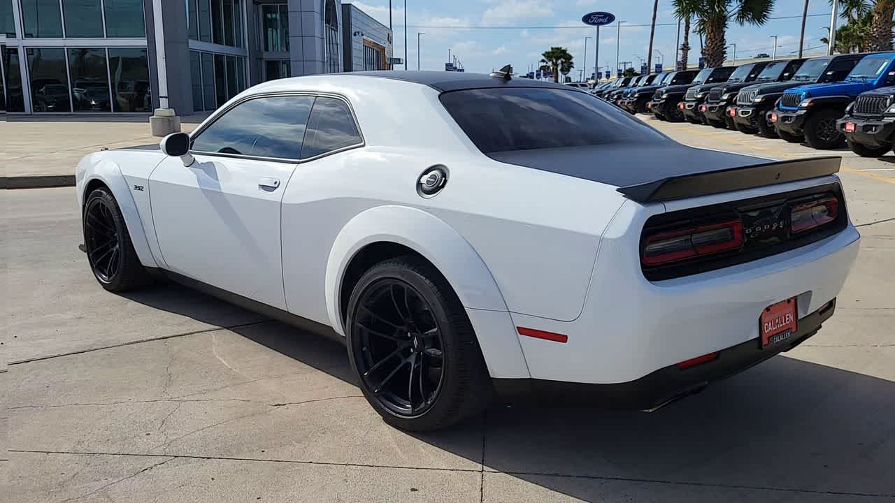 Thumbnail: 2022 Dodge Challenger - 6