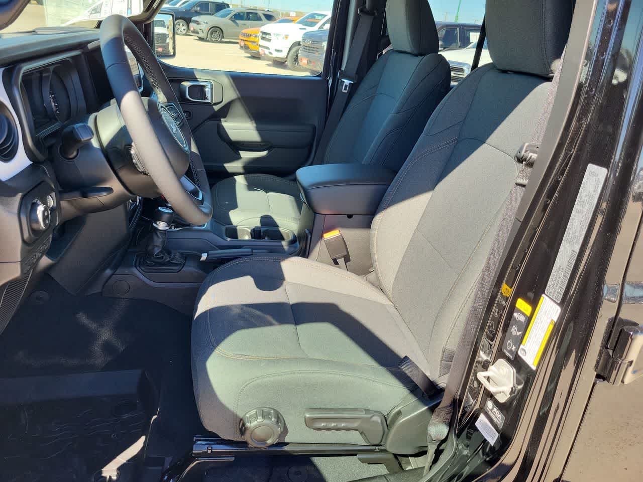 Thumbnail: 2026 Jeep Gladiator - 19