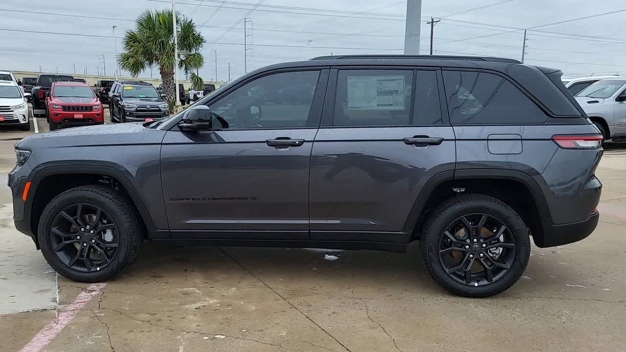 Thumbnail: 2025 Jeep Grand Cherokee - 5