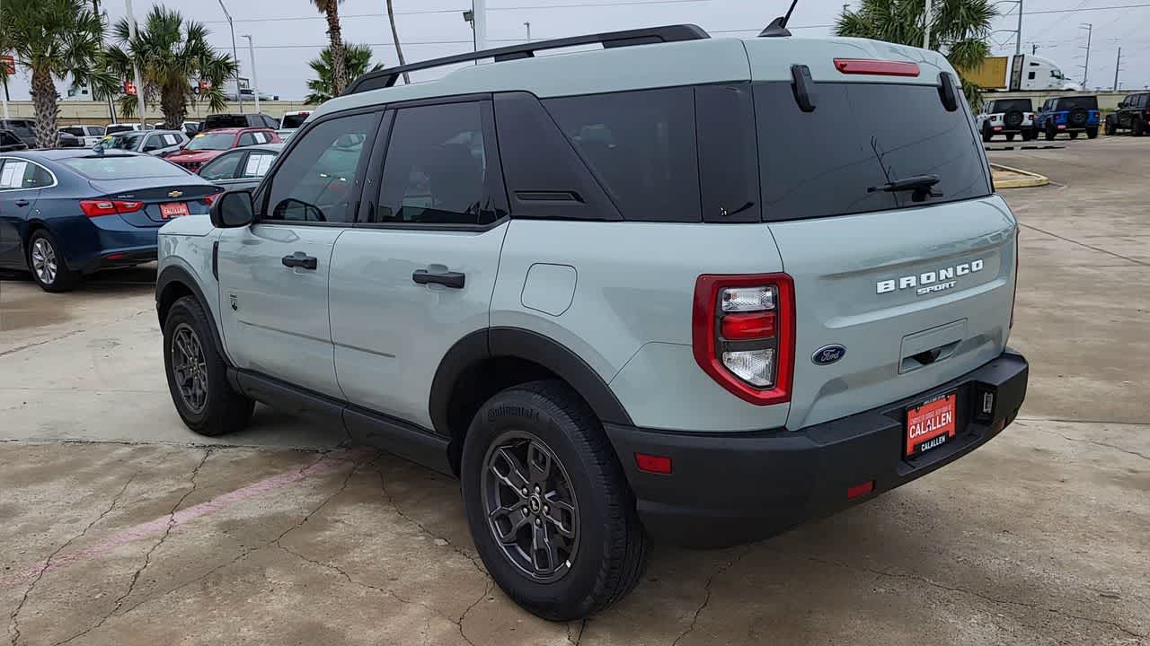 Thumbnail: 2023 Ford Bronco Sport - 6