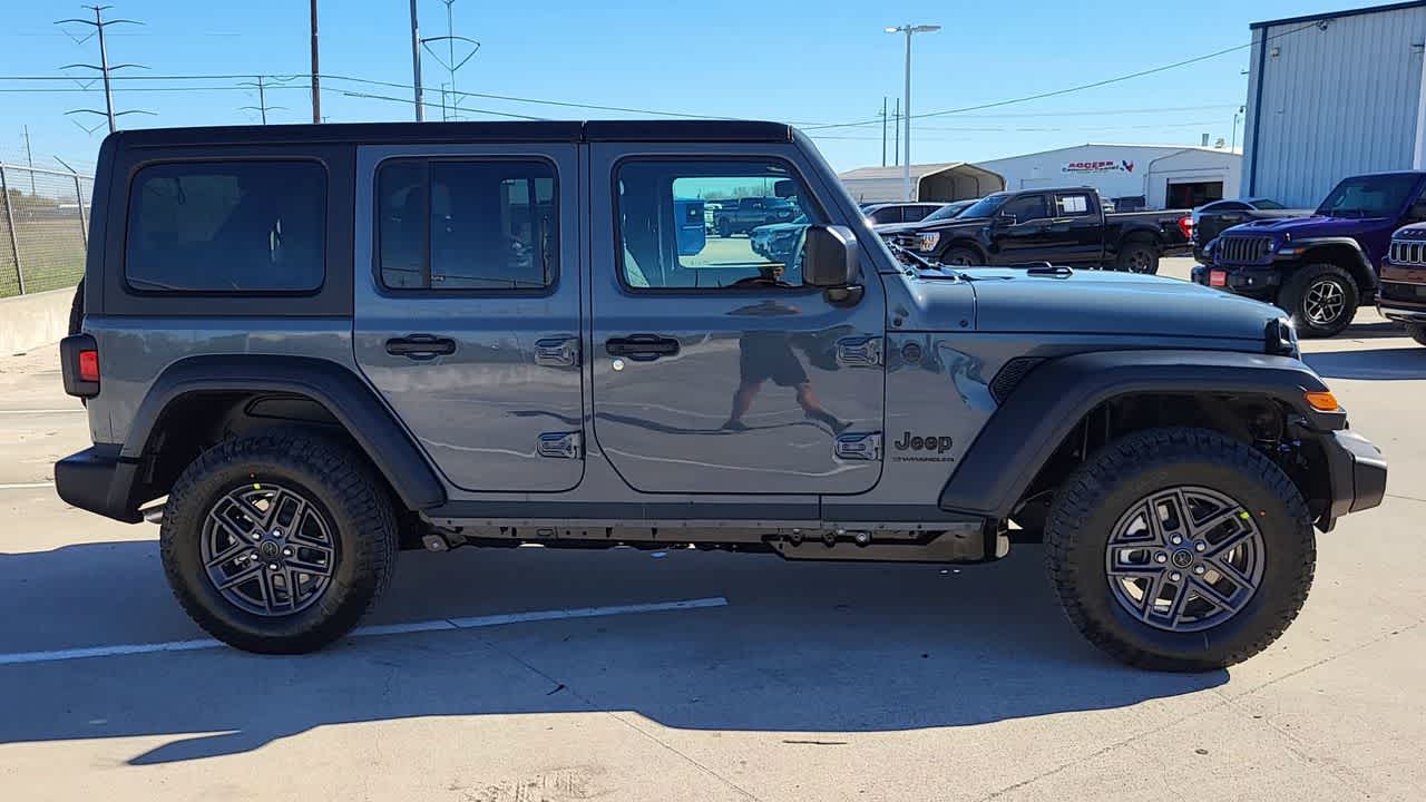 Thumbnail: 2026 Jeep Wrangler - 9