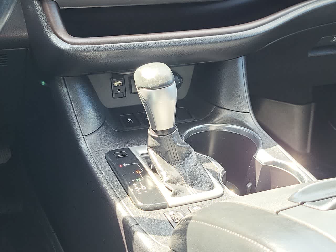 Thumbnail: 2018 Toyota Highlander - 25