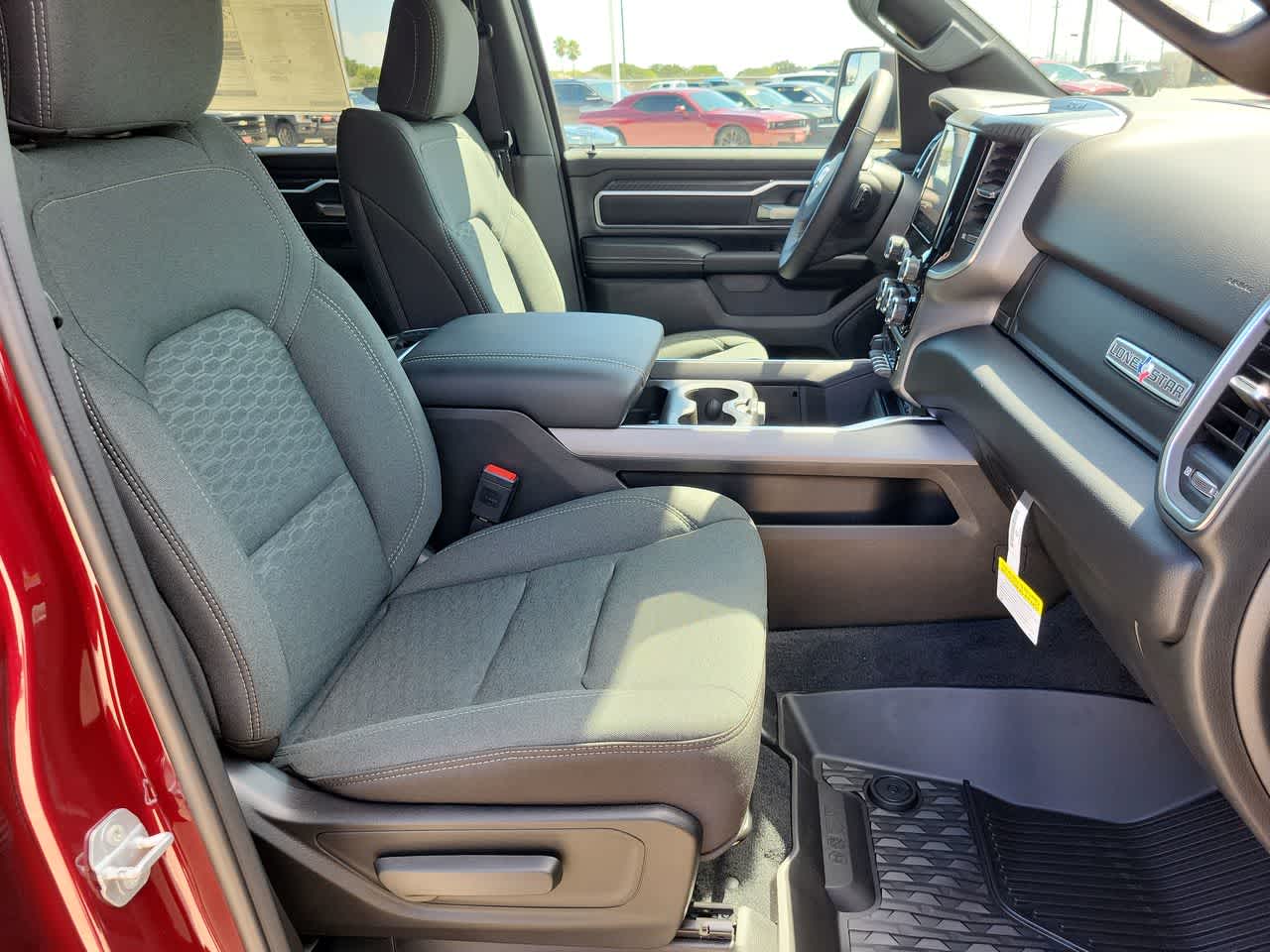 Thumbnail: 2025 RAM 1500 - 22