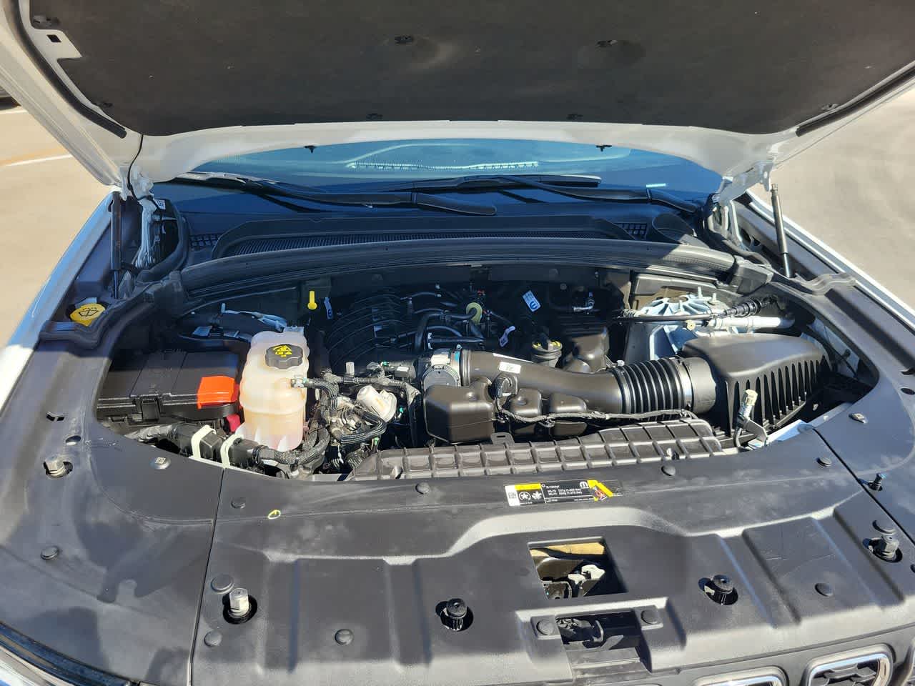 Thumbnail: 2023 Jeep Grand Cherokee - 17