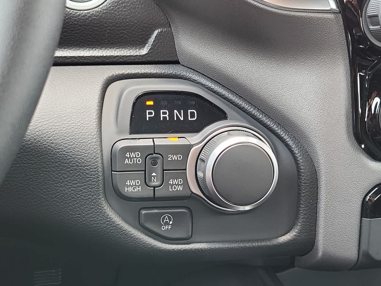 Thumbnail: 2025 RAM 1500 - 25