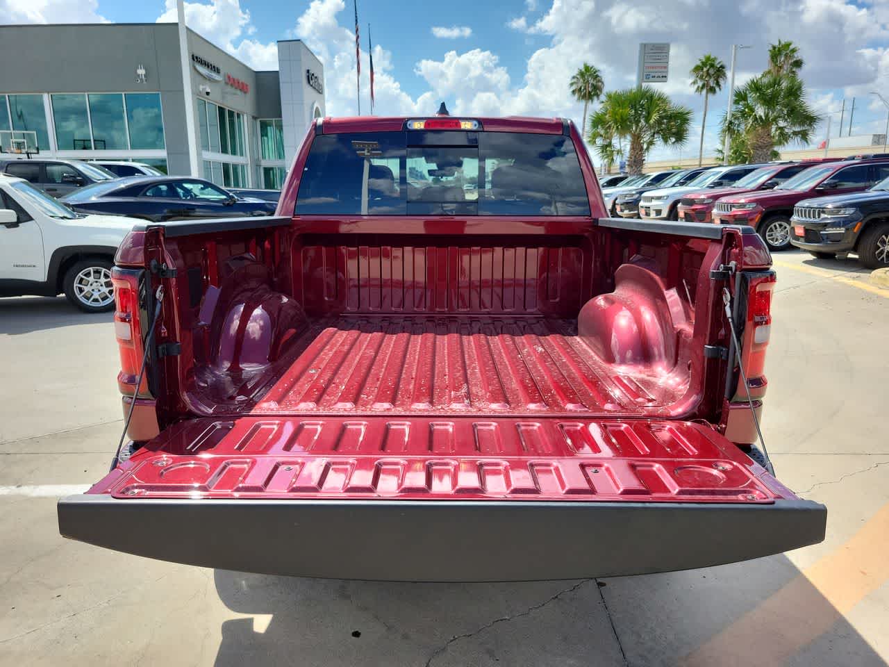 Thumbnail: 2025 RAM 1500 - 27