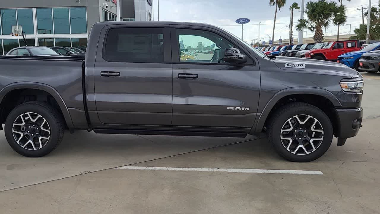 Thumbnail: 2025 RAM 1500 - 9