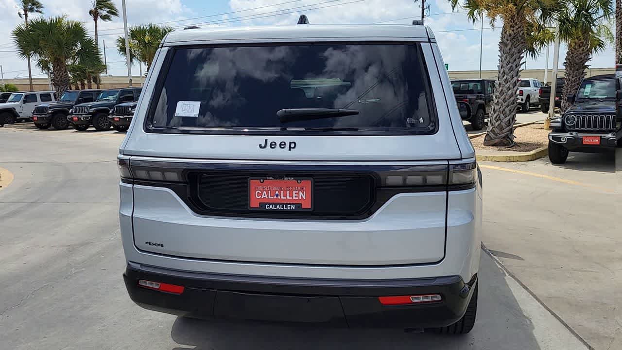 Thumbnail: 2026 Jeep Grand Wagoneer - 7