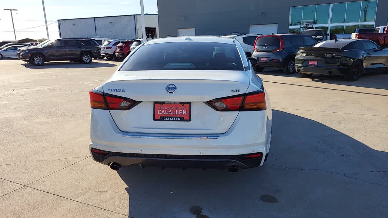 Thumbnail: 2021 Nissan Altima - 7