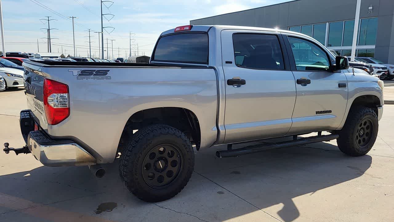 Thumbnail: 2018 Toyota Tundra - 8