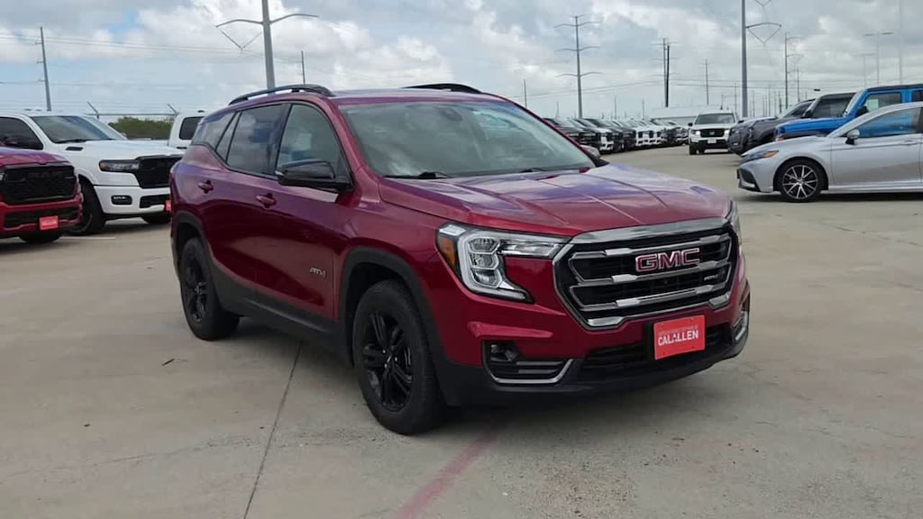 Used 2024 GMC Terrain AT4 SUV