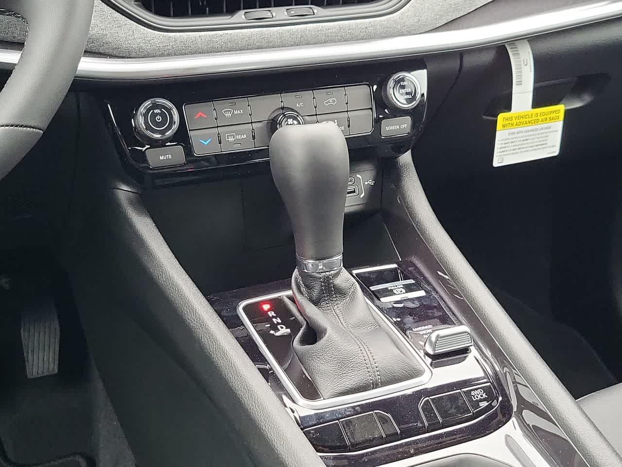 Thumbnail: 2026 Jeep Compass - 25