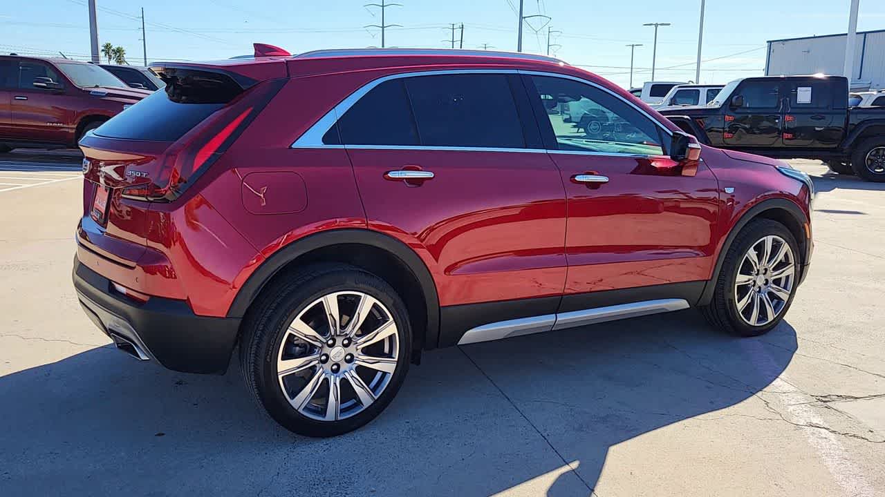 Thumbnail: 2023 Cadillac XT4 - 8