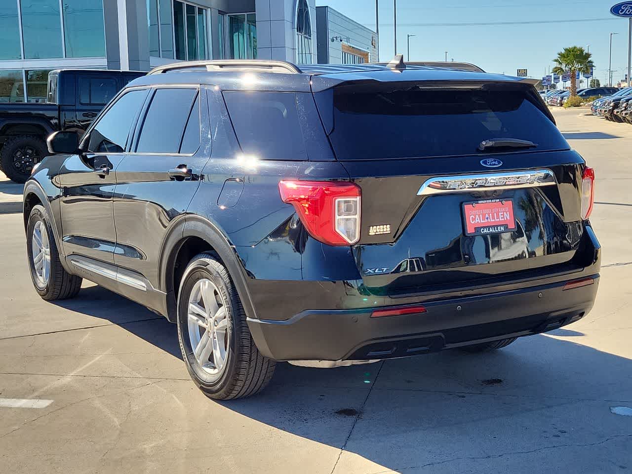 Thumbnail: 2022 Ford Explorer - 12