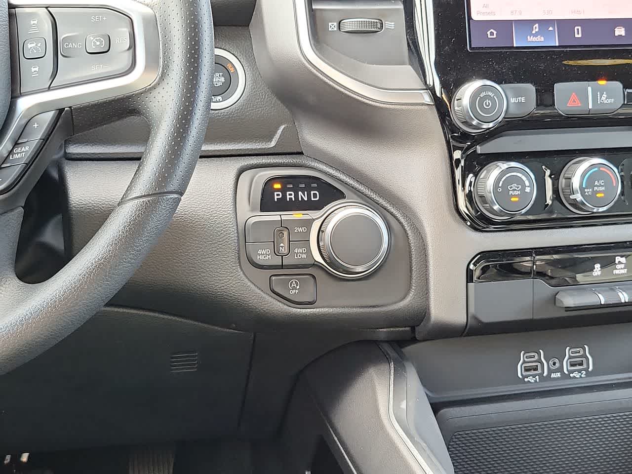 Thumbnail: 2025 RAM 1500 - 25