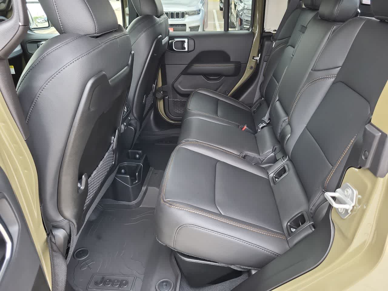 Thumbnail: 2025 Jeep Gladiator - 21