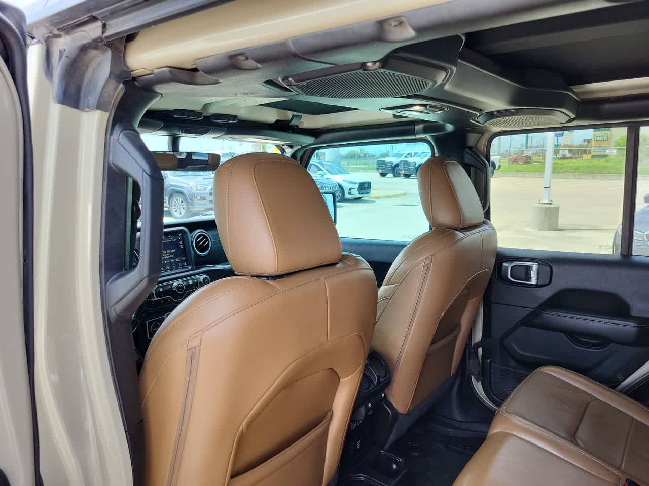Thumbnail: 2020 Jeep Gladiator - 20