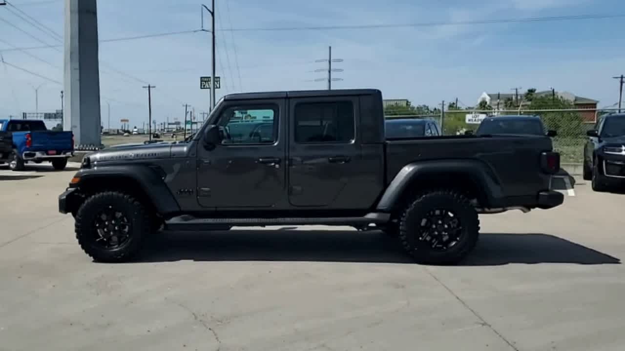 Thumbnail: 2026 Jeep Gladiator - 5