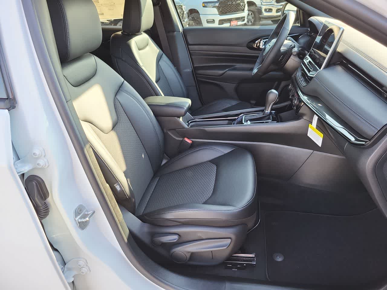 Thumbnail: 2026 Jeep Compass - 22