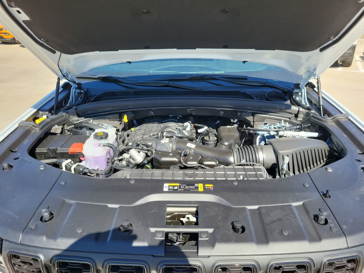 Thumbnail: 2025 Jeep Grand Cherokee - 17