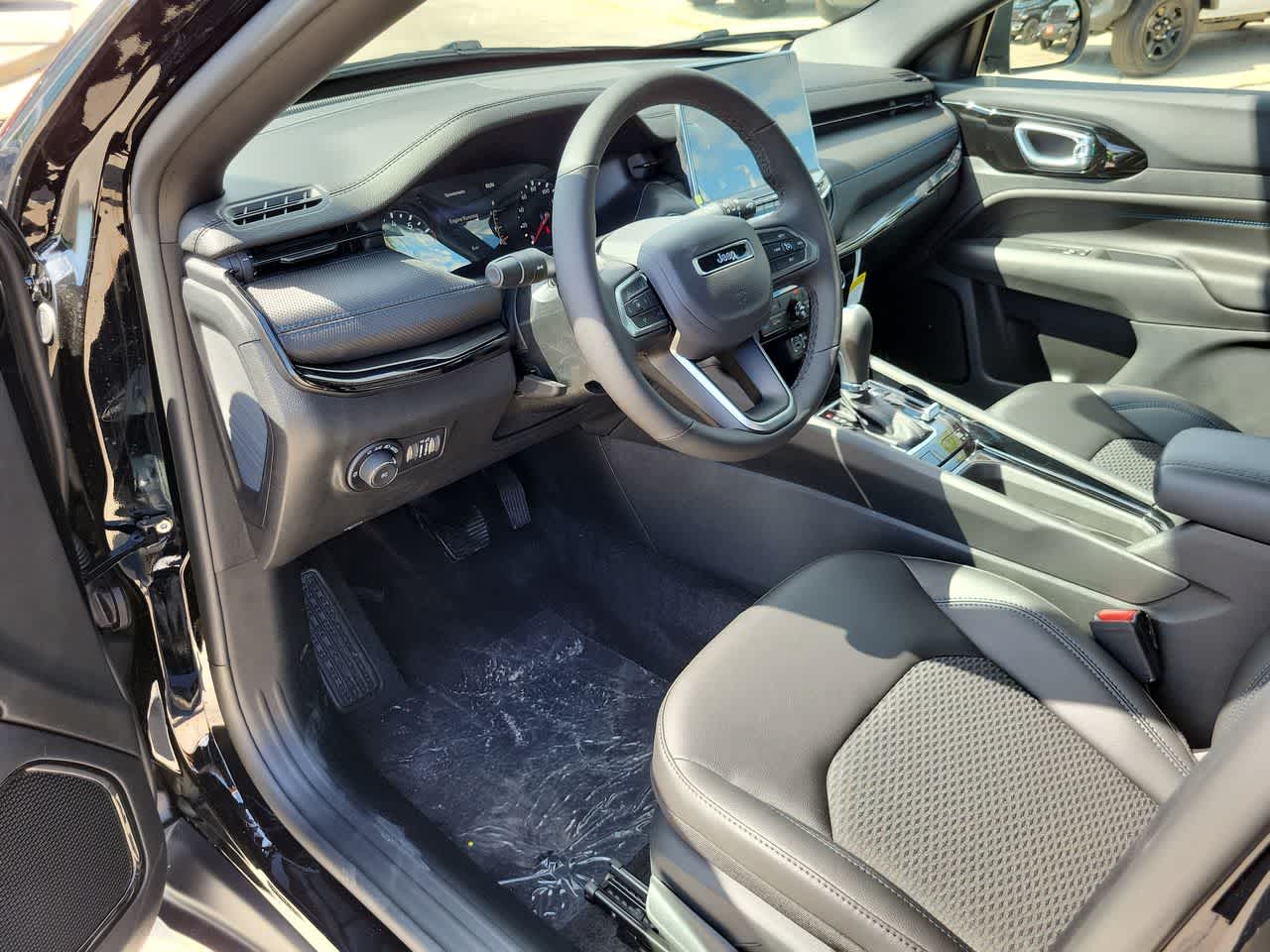 Thumbnail: 2026 Jeep Compass - 10