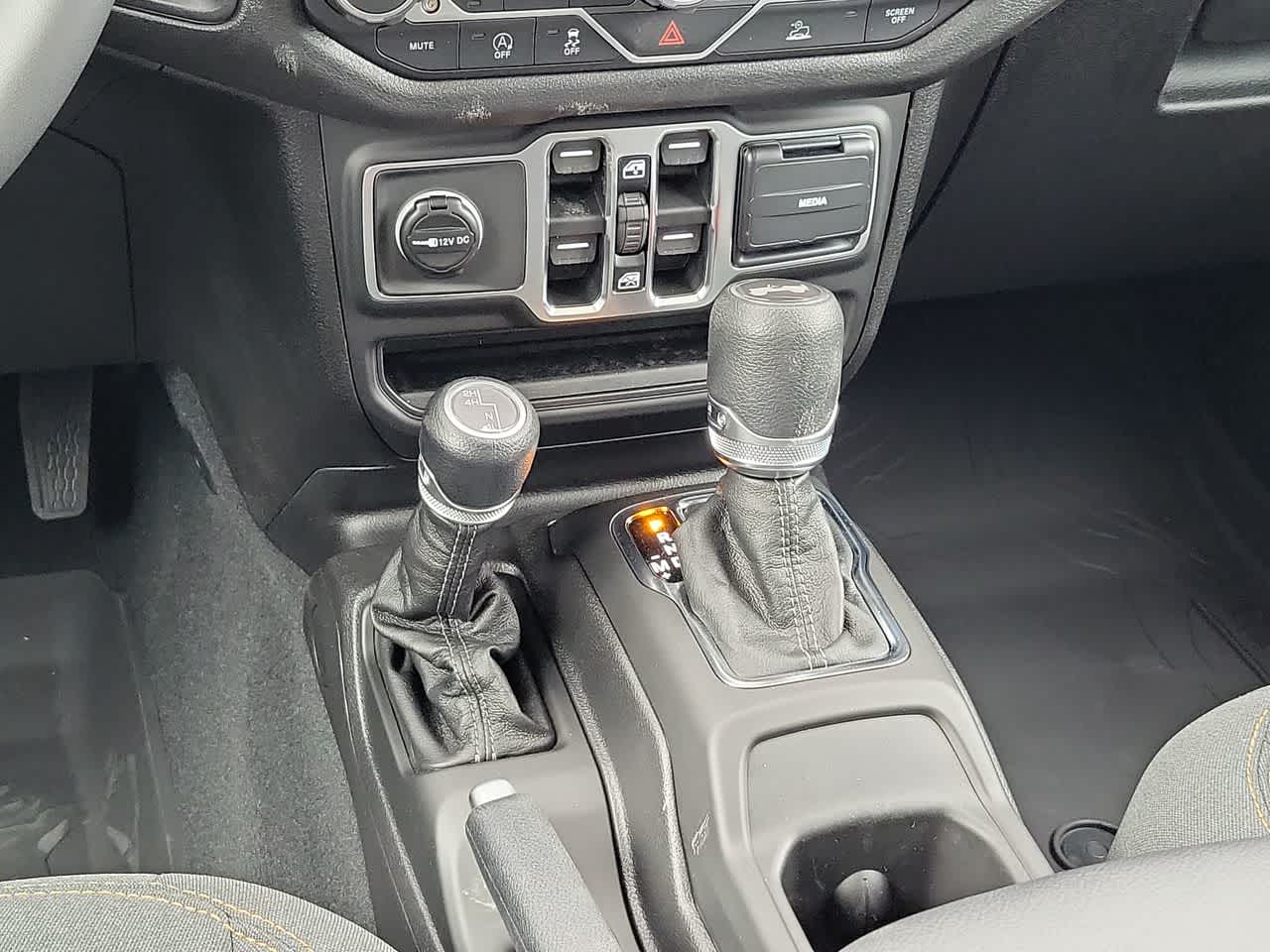 Thumbnail: 2026 Jeep Wrangler - 25