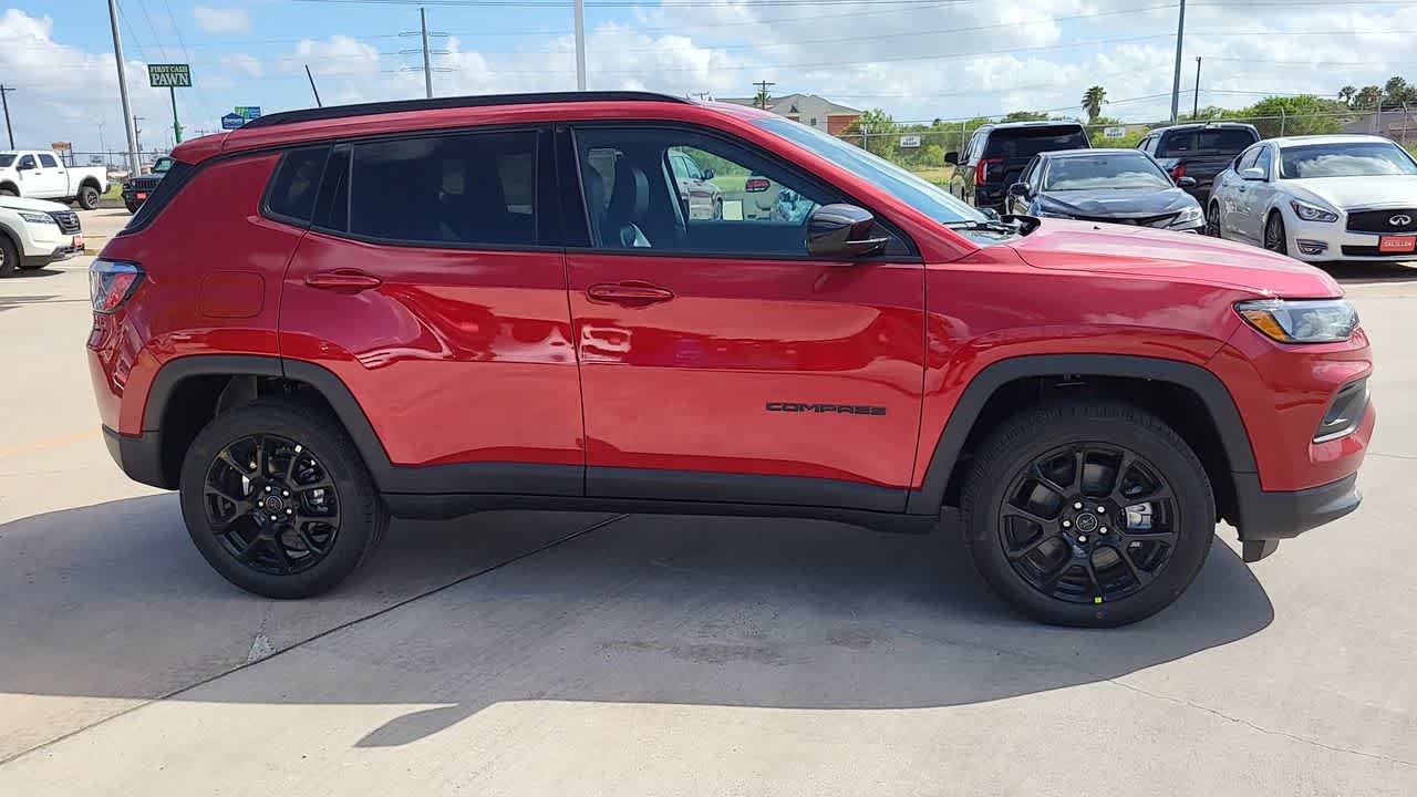 Thumbnail: 2025 Jeep Compass - 9