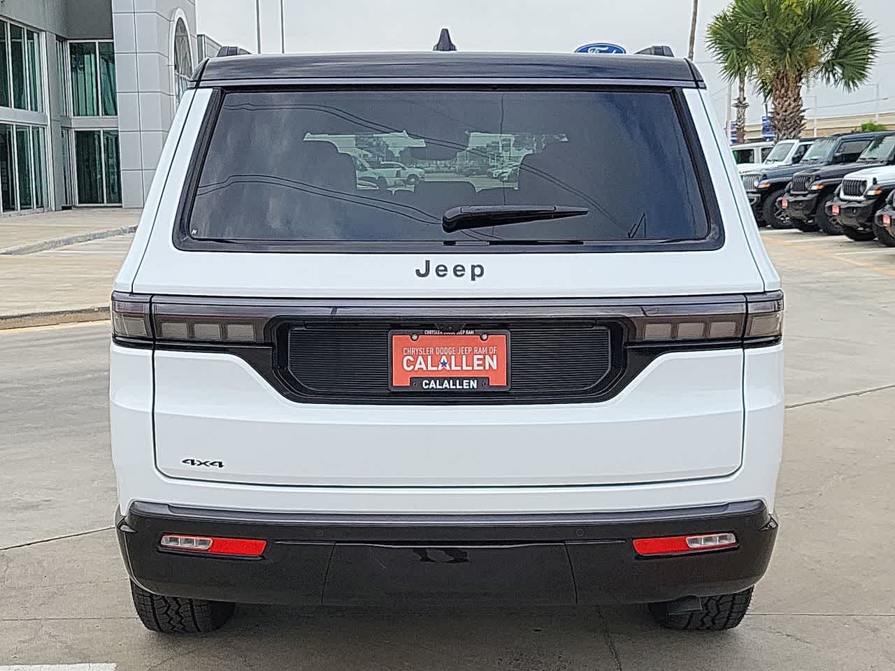 Thumbnail: 2026 Jeep Grand Wagoneer - 13