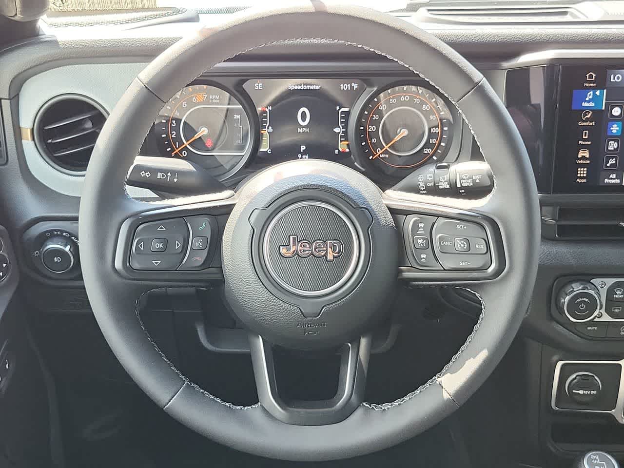 Thumbnail: 2025 Jeep Wrangler - 23