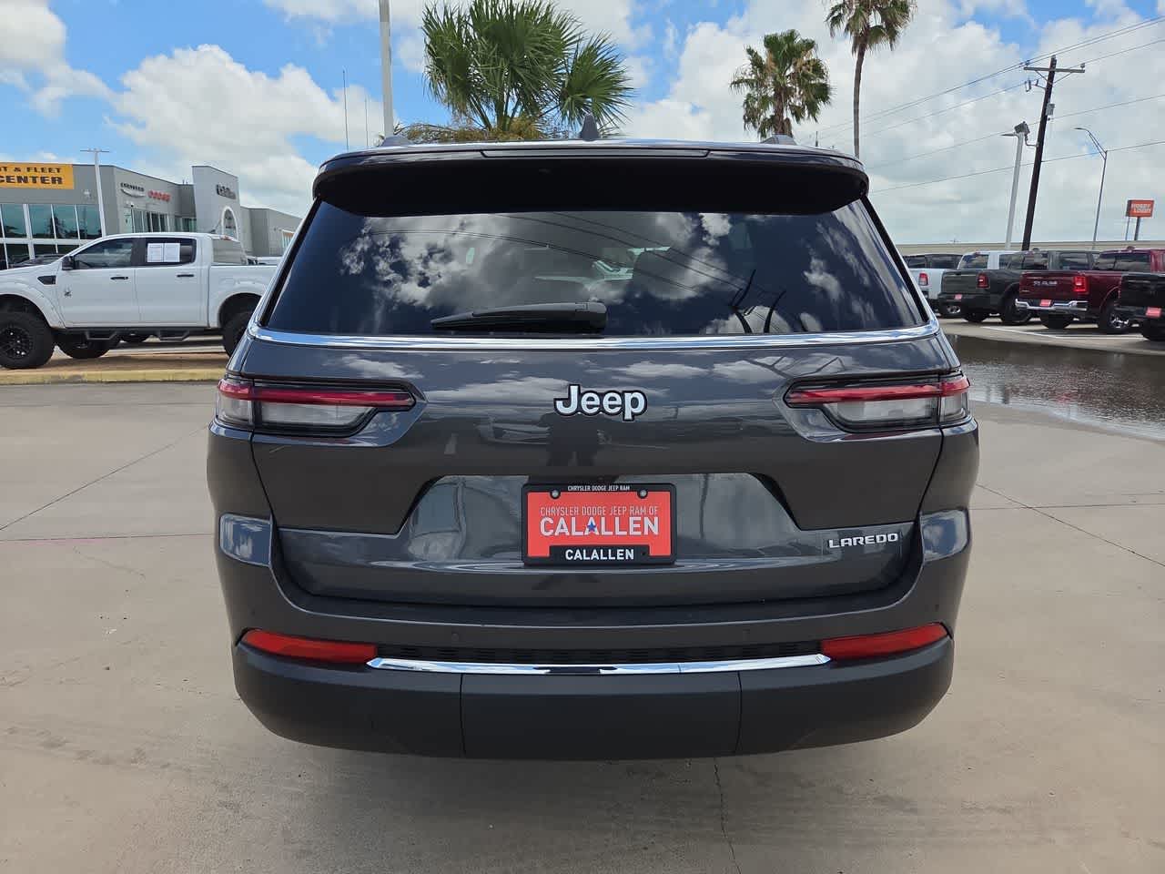 Thumbnail: 2026 Jeep Grand Cherokee - 13