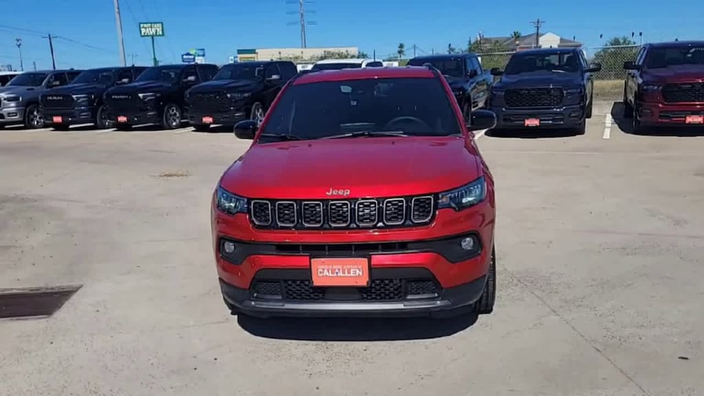 Used 2025 Jeep Compass Latitude SUV
