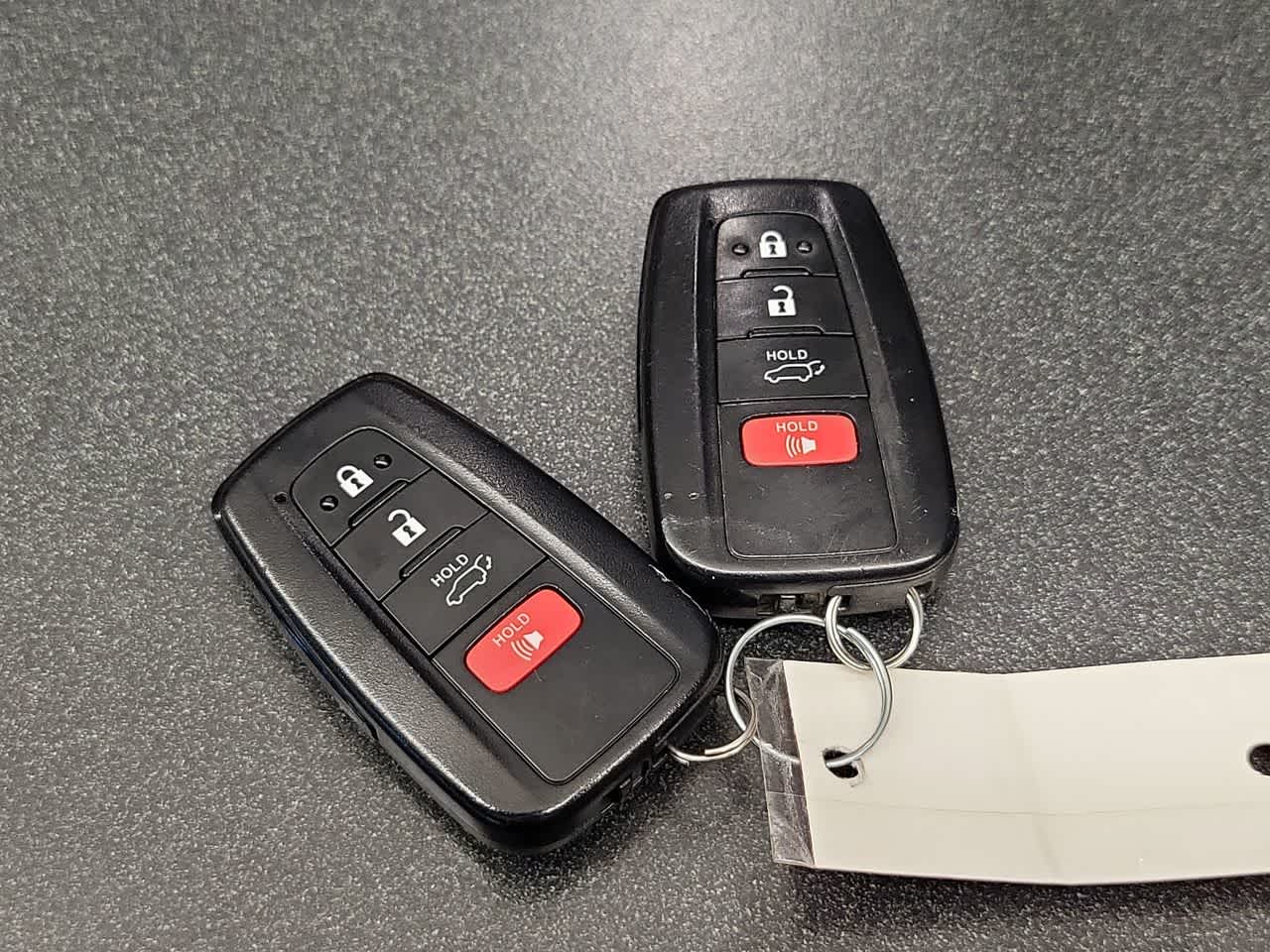 Thumbnail: 2023 Toyota Highlander - 28