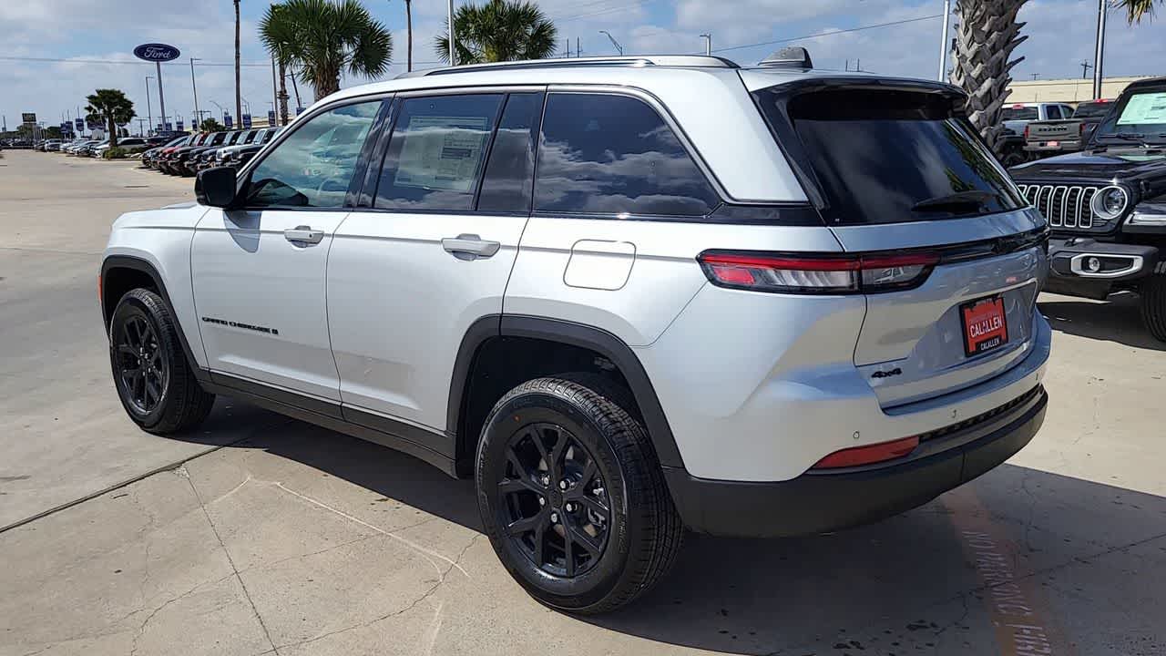 Thumbnail: 2026 Jeep Grand Cherokee - 6