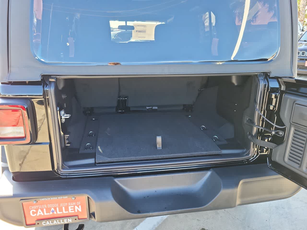 Thumbnail: 2026 Jeep Wrangler - 27