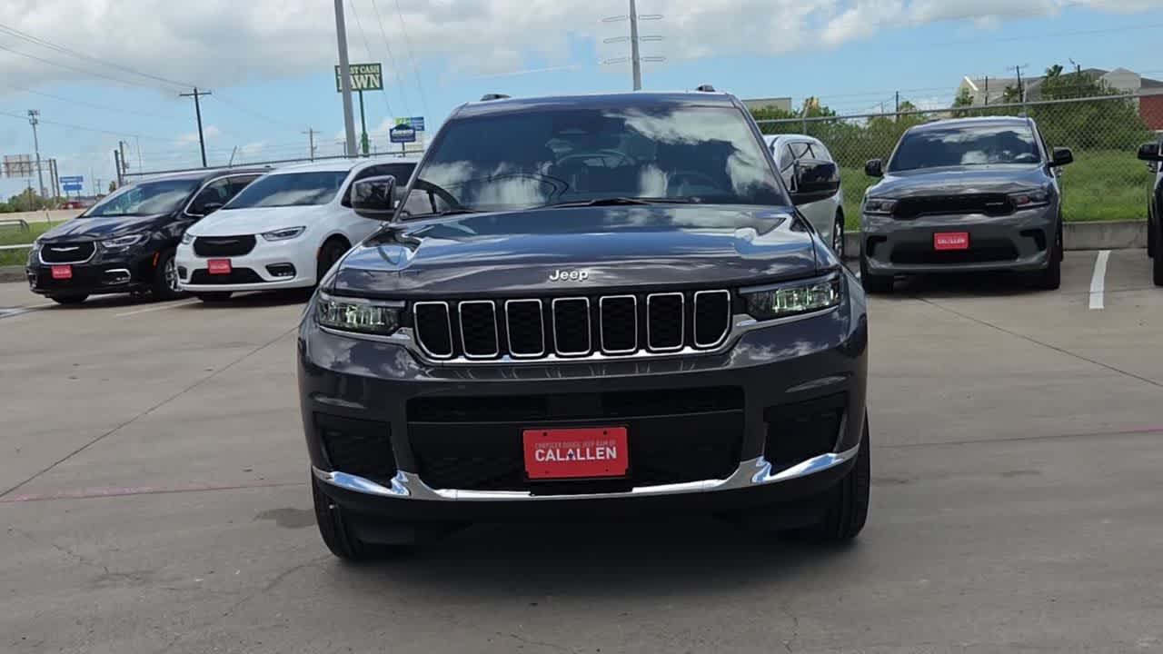 Thumbnail: 2026 Jeep Grand Cherokee - 3