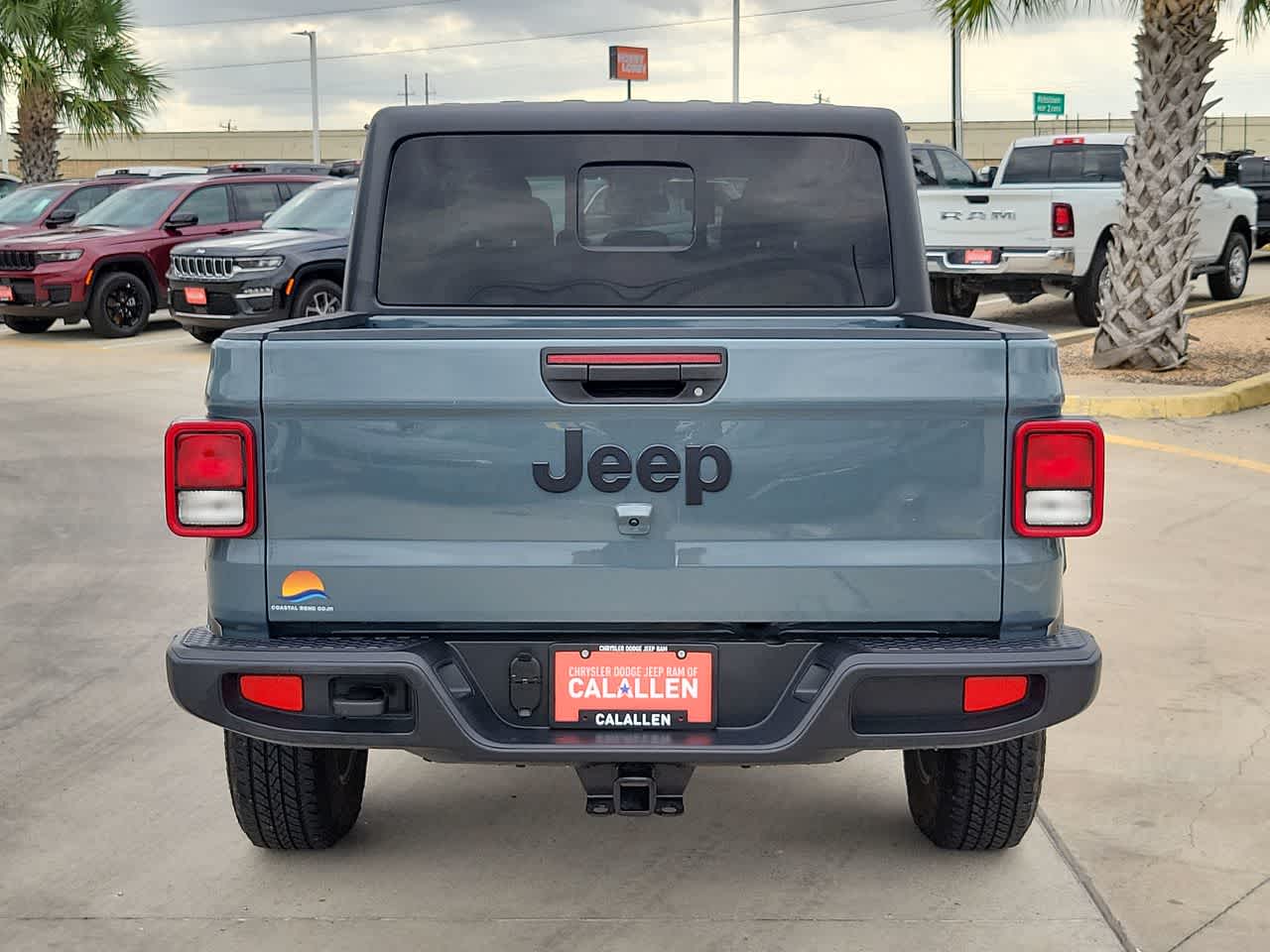 Thumbnail: 2025 Jeep Gladiator - 13