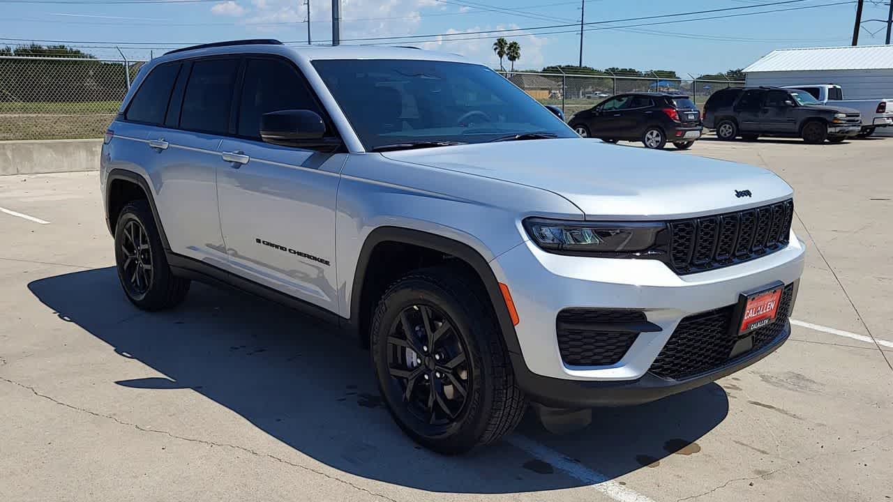 Thumbnail: 2025 Jeep Grand Cherokee - 2