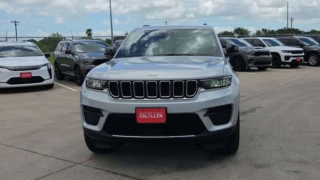 New 2026 Jeep Grand Cherokee LAREDO X 4X2 Sport Utility