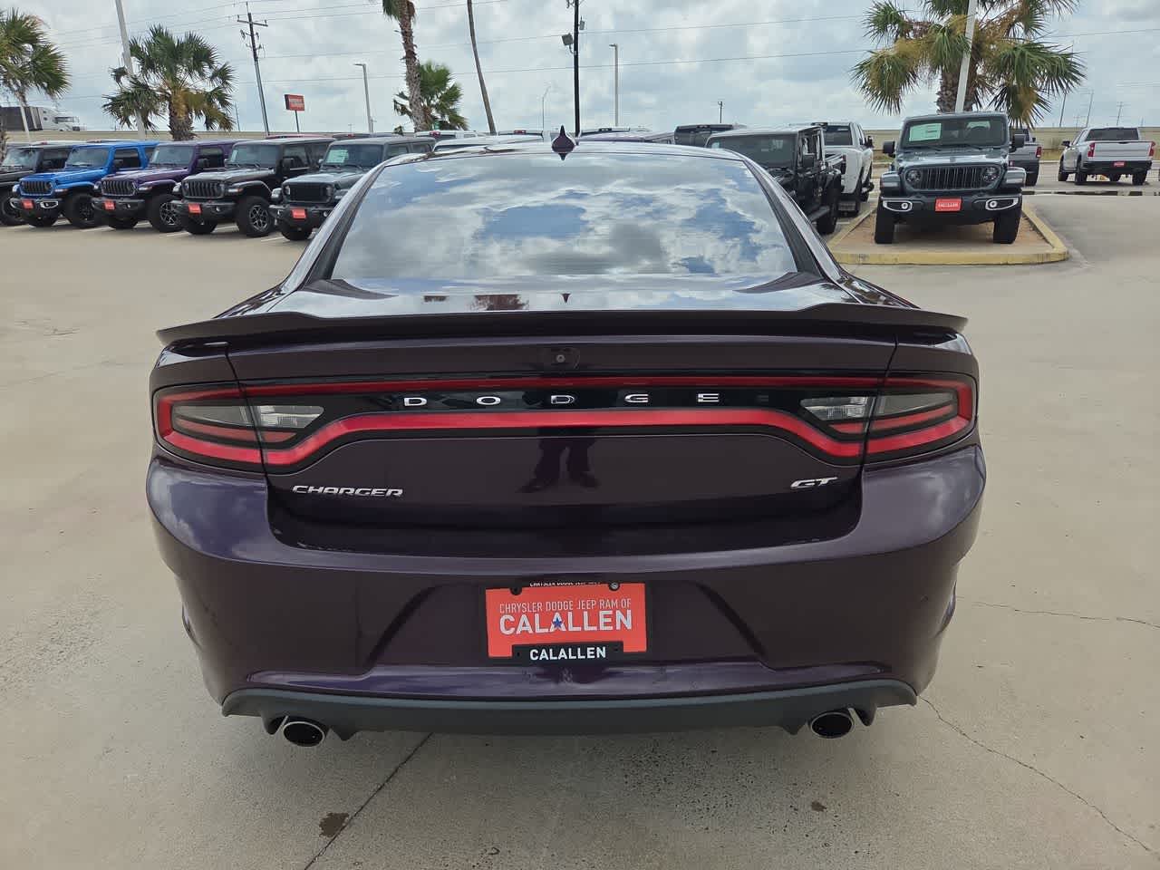 Thumbnail: 2020 Dodge Charger - 13