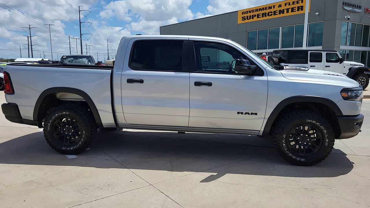 Thumbnail: 2026 RAM 1500 - 9